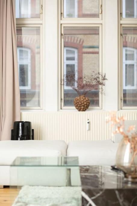 Large & Bright 3Br Apartment W Whirlpool Near Metro โคเปนเฮเกน ภายนอก รูปภาพ