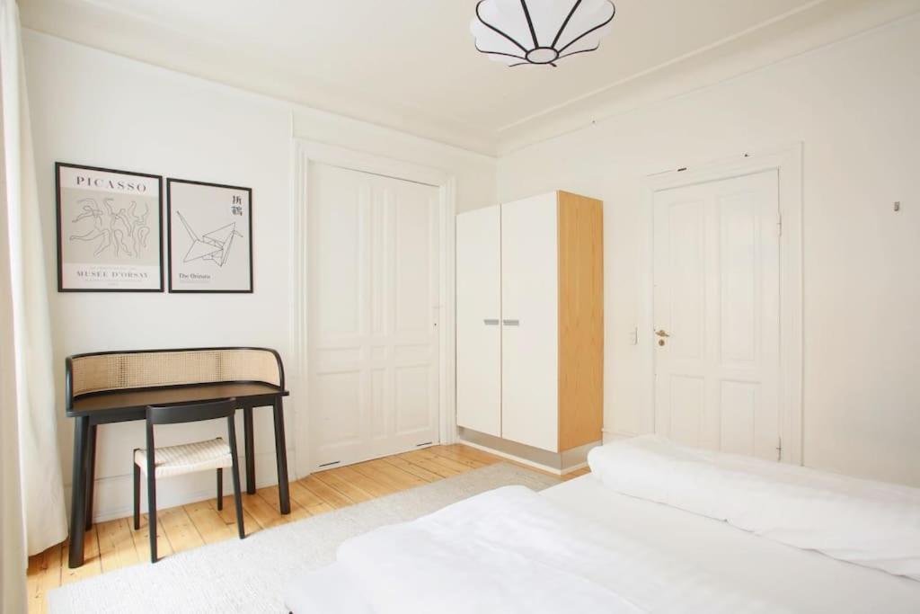 Large & Bright 3Br Apartment W Whirlpool Near Metro โคเปนเฮเกน ภายนอก รูปภาพ