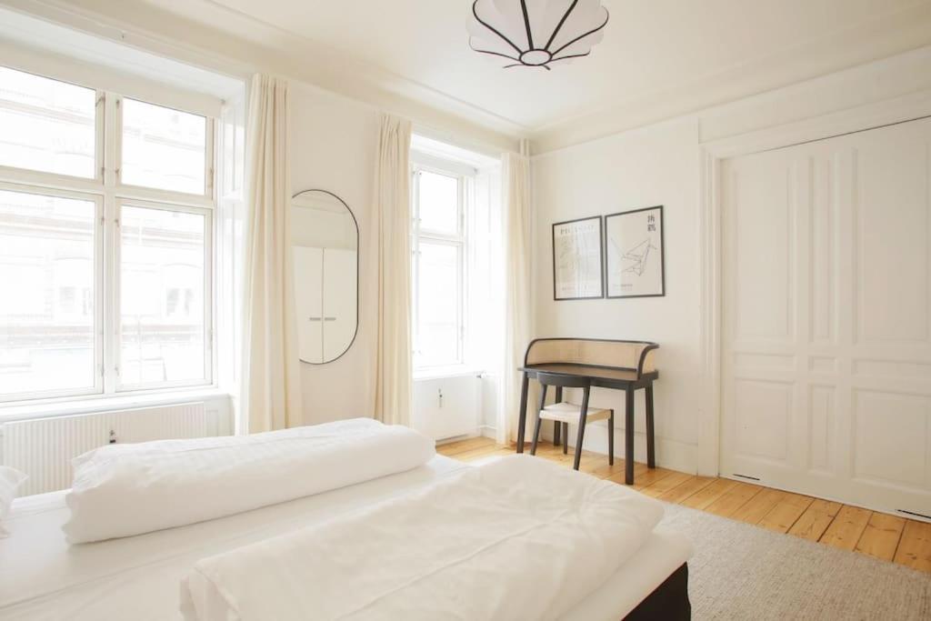 Large & Bright 3Br Apartment W Whirlpool Near Metro โคเปนเฮเกน ภายนอก รูปภาพ